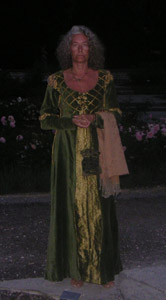 Mrs Lifecruiser in the feast medieval clothes