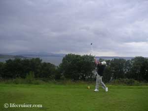 Mr Lifecruiser golfing